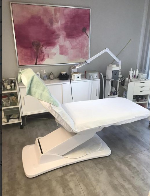 Cosmetic & Skin Wellness Studio  